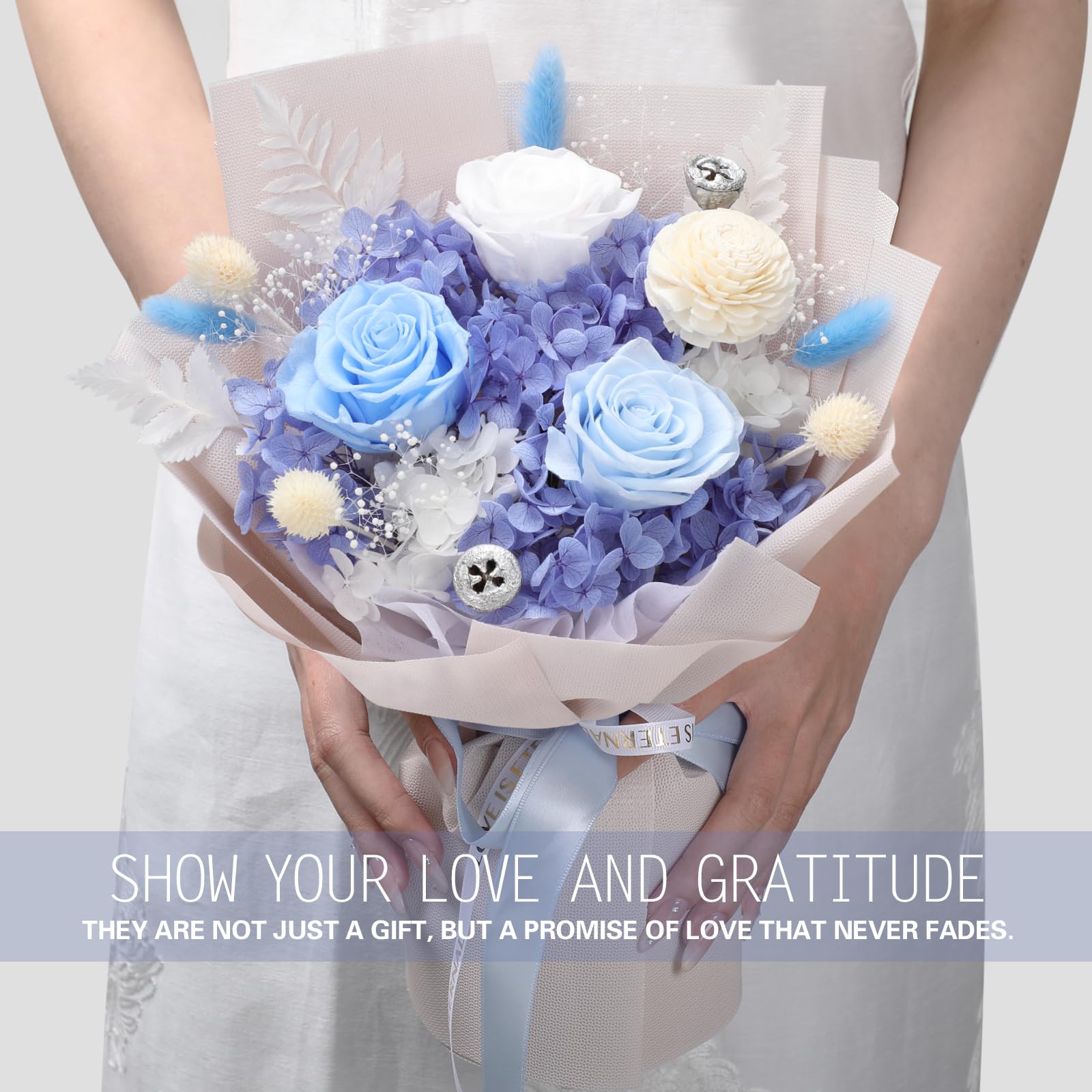 Preserved Rose Bouquet with Necklace Gift Set