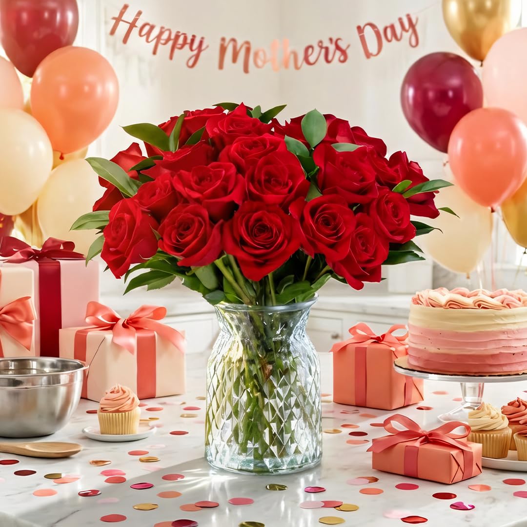 12 Stem Red Rose Bouquet with Glass Vase