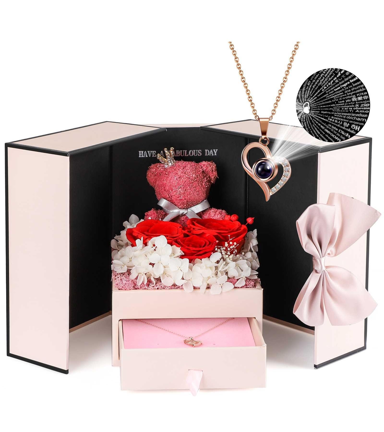 Preserved Rose & Necklace Gift SetPreserved Rose & Necklace Gift Set